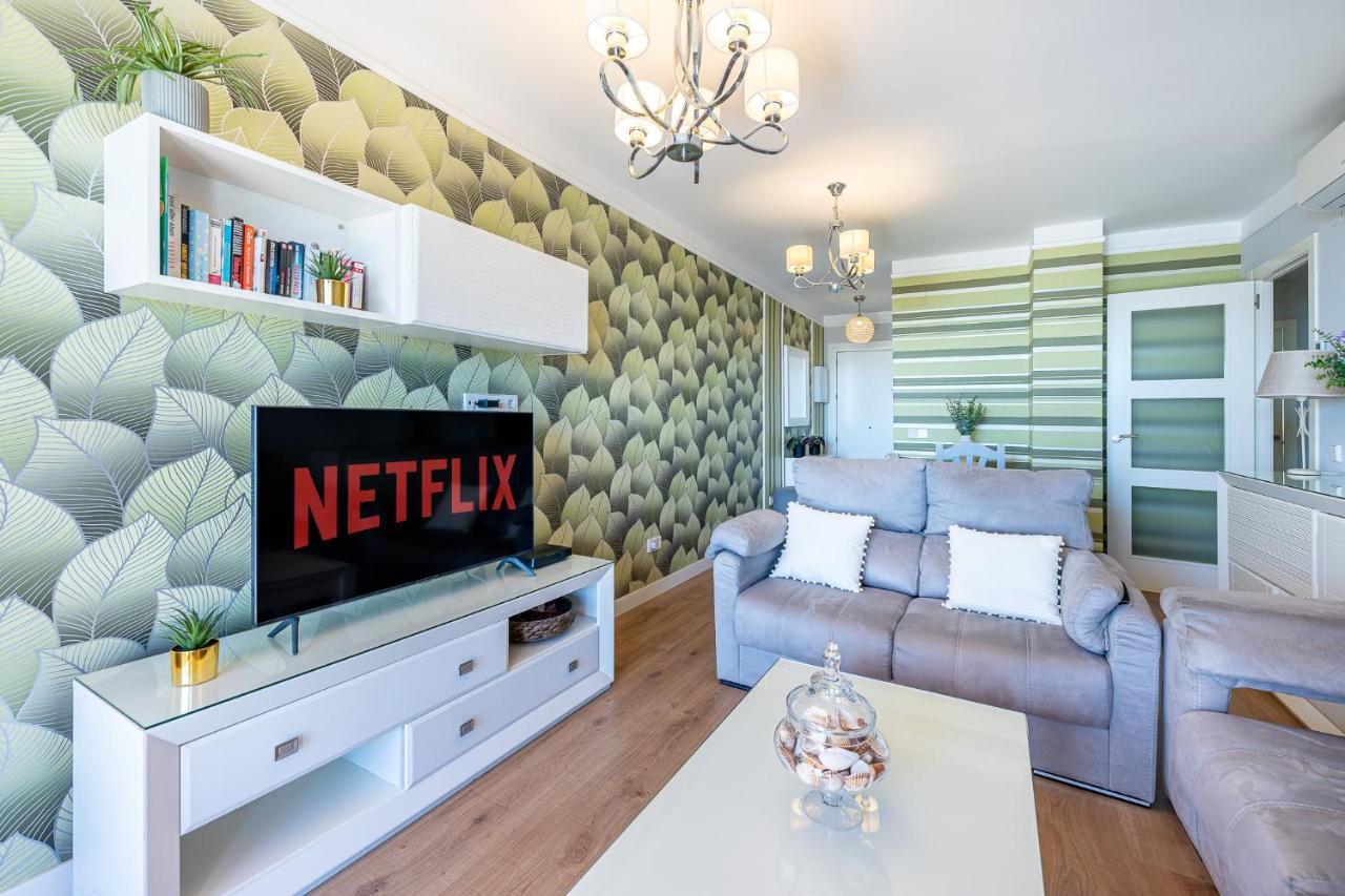 797 Holiday Rentals - Amplio Piso Con Terraza En Primera Linea De Playa トレモリノス エクステリア 写真
